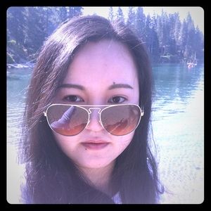 Meet your Posher, Yuzi